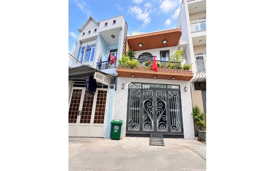 Bán nhà Quận 7 - Bùi Văn Ba 60m2 2tầng 3PN, Nội thất xịn, Ngang 4.3m, Hẻm 4m thông, 7.X tỷ