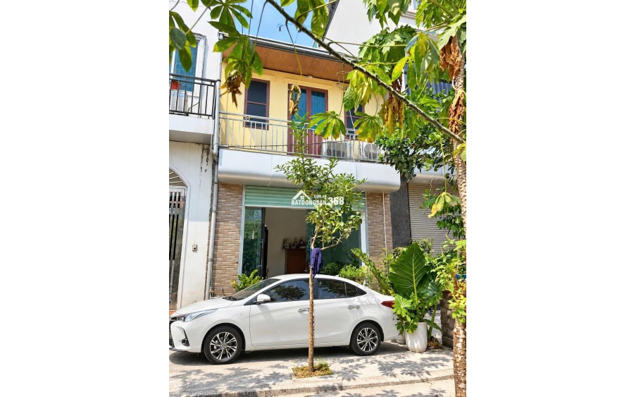 Tôi chính chủ bán đất tặng nhà, 52.2m², sổ đỏ Đông Anh, sát chân cầu Thượng Cát tiềm năng tăng giá cao.