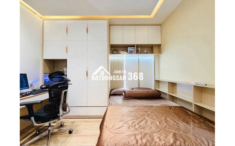 (HOT)Bán nhà Lý Phục Man, Q7, 3 tầng, 4PN ,3WC, hẻm xe hơi, giá chỉ 4,5 tỷ
