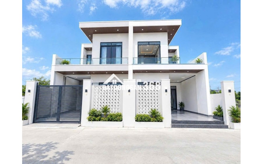 BÁN GẤP BIỆT THỰ NGANG 7M NGAY NGÃ TƯ BẾN CÁ CHỈ VỚI 700TR