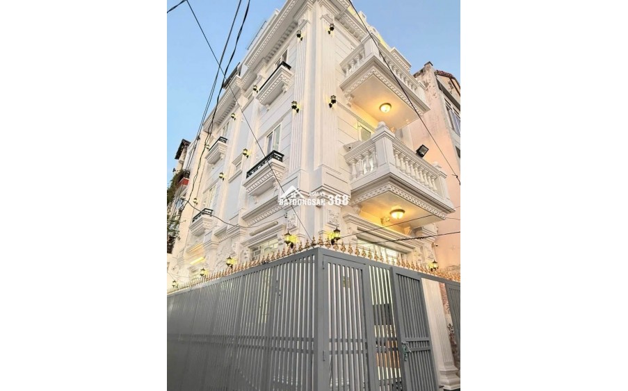 Bán nhà Quận 7 - Huỳnh Tấn Phát 62m2 4tầng 4PN - Ngang 5.7m - Căn góc Ô Tô đỗ Cửa - 8.2 tỷ