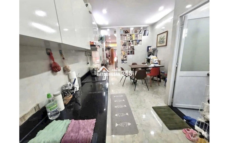 Nhà Bình Tân chính chủ bán, hẻm thông, cách mặt tiền 18m, 3.5x15m, 52.5m2, SHR, chỉ 2.95 tỷ