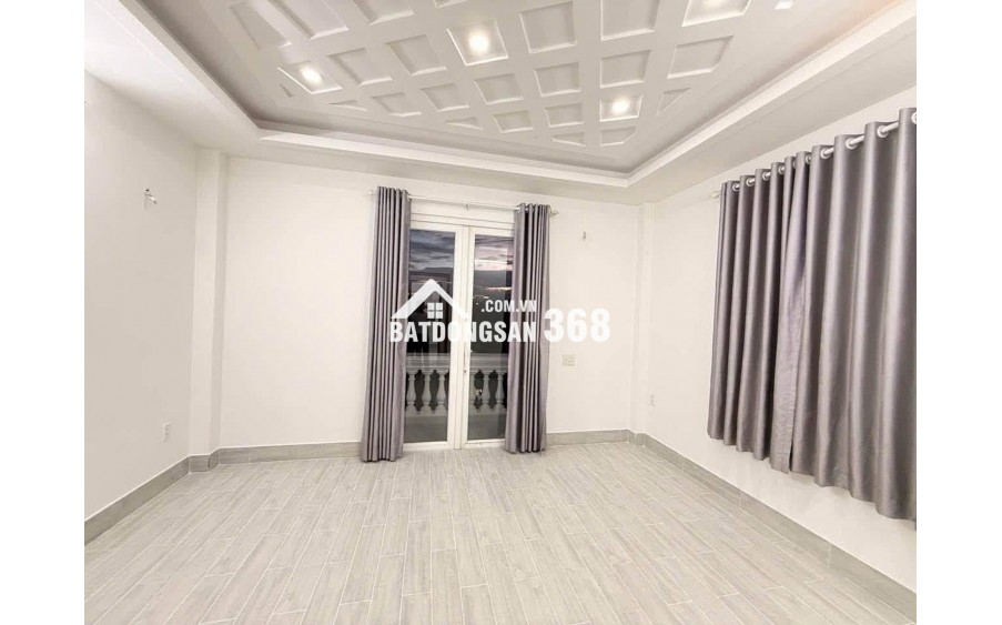 Bán nhà Quận 7 - Huỳnh Tấn Phát 62m2 4tầng 4PN - Ngang 5.7m - Căn góc Ô Tô đỗ Cửa - 8.2 tỷ