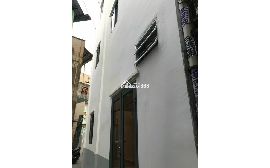 Bán nhà hẻm xe tải Trần Hưng Đạo P2 Q5 đúc 3 tầng