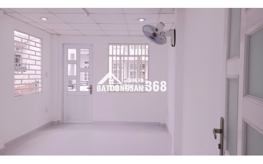 Chính chủ bán nhà mới 3.4*20m, khu biệt thự, hẻm xe tải 6m, 141/ đường Bàn Cờ, P3, Q3, HCM