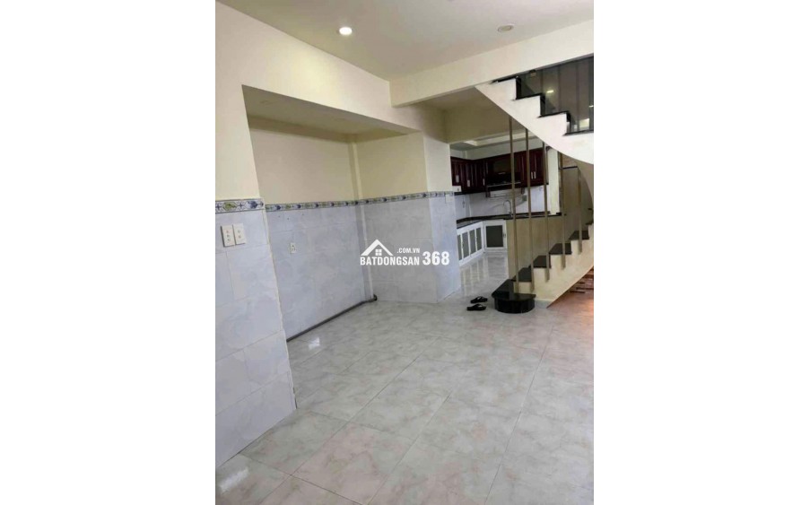 Bán nhà 48m2 Bình Long, Tân Phú, 2 tầng, 2PN, hướng Nam, sổ hồng riêng nhĩnh 4đ