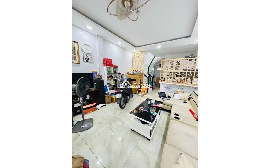 - Vị trí: Sát Aeon Tên Lửa - Tỉnh Lộ 10 - Lê Đình Cẩn - Mã Lò - giáp Quận Tân Phú, Quận 6