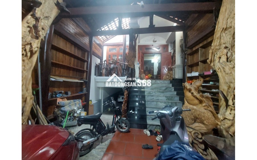 Giảm 5 tỷ , Nhà 2 Mặt Tiền DT743 , Ngay Vincom 550 , 212m2 , 5 tầng