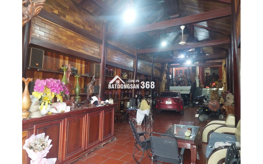 Giảm 5 tỷ , Nhà 2 Mặt Tiền DT743 , Ngay Vincom 550 , 212m2 , 5 tầng