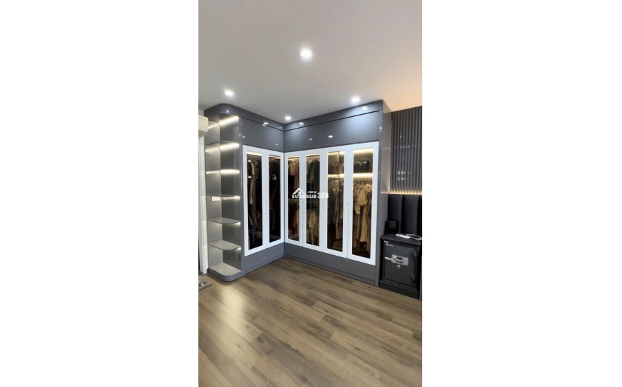 Tìm khách THUÊ cho căn hộ 3PN cực rộng Hapulico Complex 21T2 chỉ 17tr/tháng