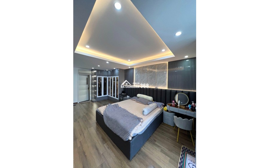 Tìm khách THUÊ cho căn hộ 3PN cực rộng Hapulico Complex 21T2 chỉ 17tr/tháng