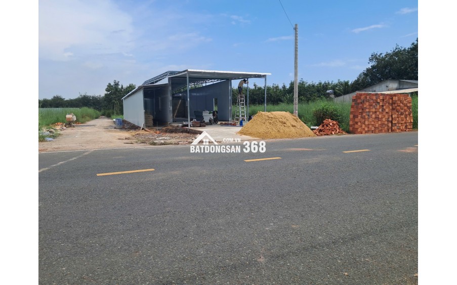 Chính chủ bán đất 176m² trung tâm Chơn Thành, kế bên nhà mới xây