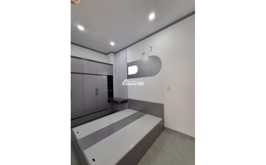 Nhà mới xây 1 lầu 1 trệt , đường ô tô 2.8 tỷ _60m2,3 phòng ngủ
