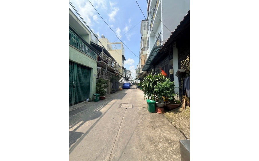 Bán nhà 68m2 (4x17m) đường Lê Thúc Hoạch, Tân Phú, 2 tầng, sổ hồng riêng, giá chỉ 5 tỷ.