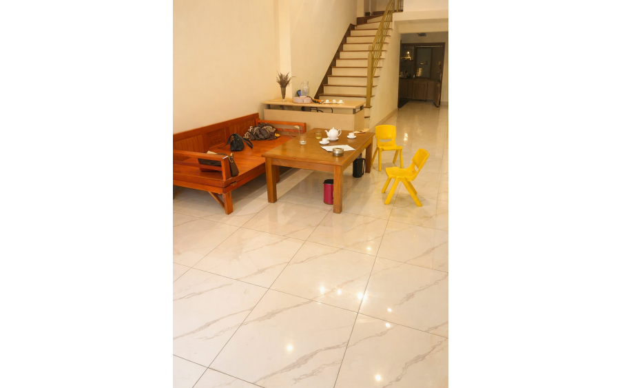 Khuôn tiền hiếm 6.x mặt phố Phúc Thịnh 45m² mt 4m, 4 tầng, kinh doanh, vỉa hè rộng ô tô dừng đỗ.