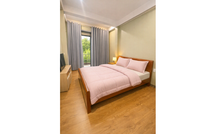 Khuôn tiền hiếm 6.x mặt phố Phúc Thịnh 45m² mt 4m, 4 tầng, kinh doanh, vỉa hè rộng ô tô dừng đỗ.