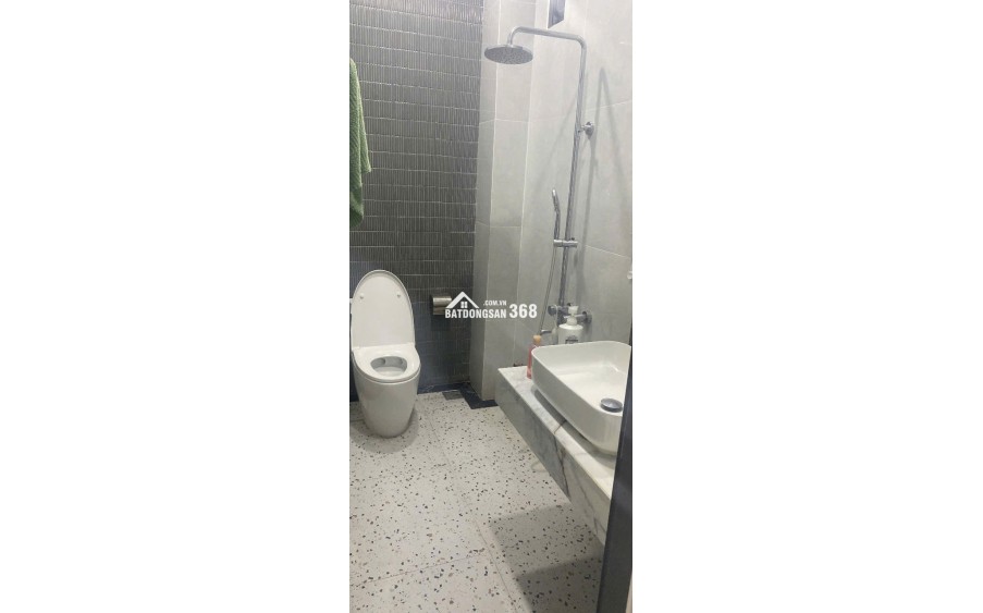 CHÍNH CHỦ. cần bán nhà 1 lầu .1 trệt. với đầy đủ công năng. đối diện khu du lịch đại nam. Ngay phường tân định. TP. HCM.