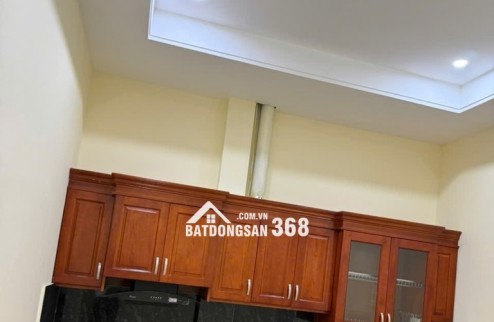 Nhà mặt phố, MT gần 6m, kinh doanh vỉa hẻ đường 4 làn xe Phúc Thịnh, Võ Nguyên Giáp chỉ 6t