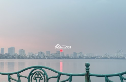 Nhà mặt Hồ Tây siêu rẻ, đầu tư bơi hết vào căn này