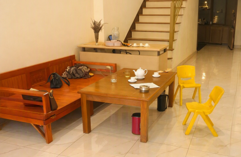 Khuôn tiền hiếm 6.x mặt phố Phúc Thịnh 45m² mt 4m, 4 tầng, kinh doanh, vỉa hè rộng ô tô dừng đỗ.